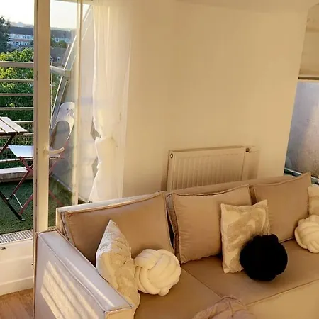Cosy Et Tranquille Stains